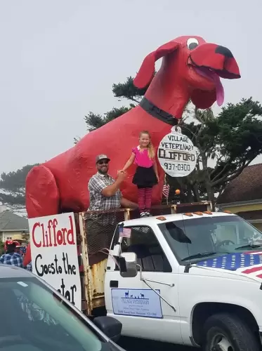 "Emily Elizabeth" with her dad and Clifford
